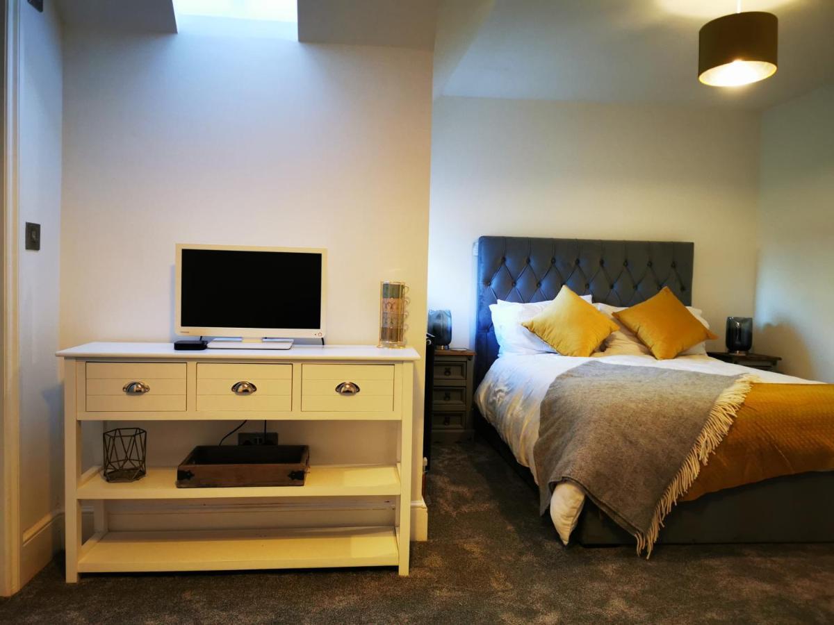 Redbrook Farm Bnb - Gateway To The New Forest 福丁布里奇 外观 照片