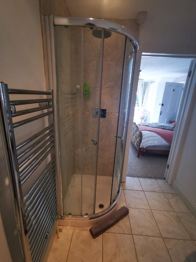 Redbrook Farm Bnb - Gateway To The New Forest 福丁布里奇 外观 照片