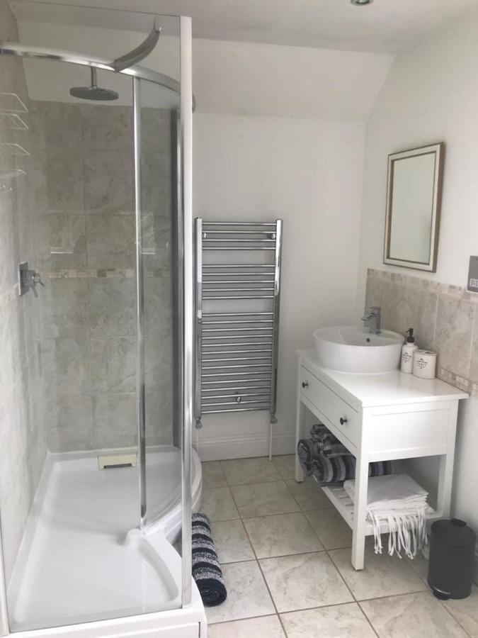 Redbrook Farm Bnb - Gateway To The New Forest 福丁布里奇 外观 照片