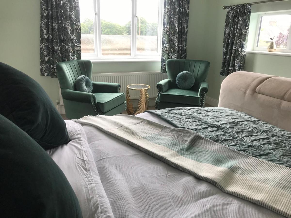 Redbrook Farm Bnb - Gateway To The New Forest 福丁布里奇 外观 照片